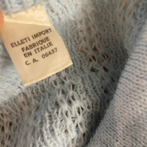 Light Blue Vintage Sweater 🤍 - Picture 7 of 9